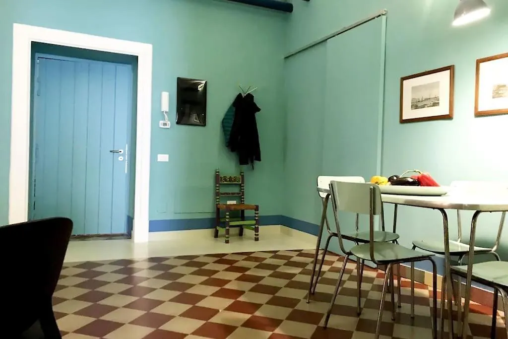 Gemmellaro 32 Apartment Catania